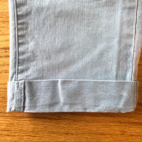 A.N.A sage green stretch denim capri pants. Size 6 - Picture 5 of 5